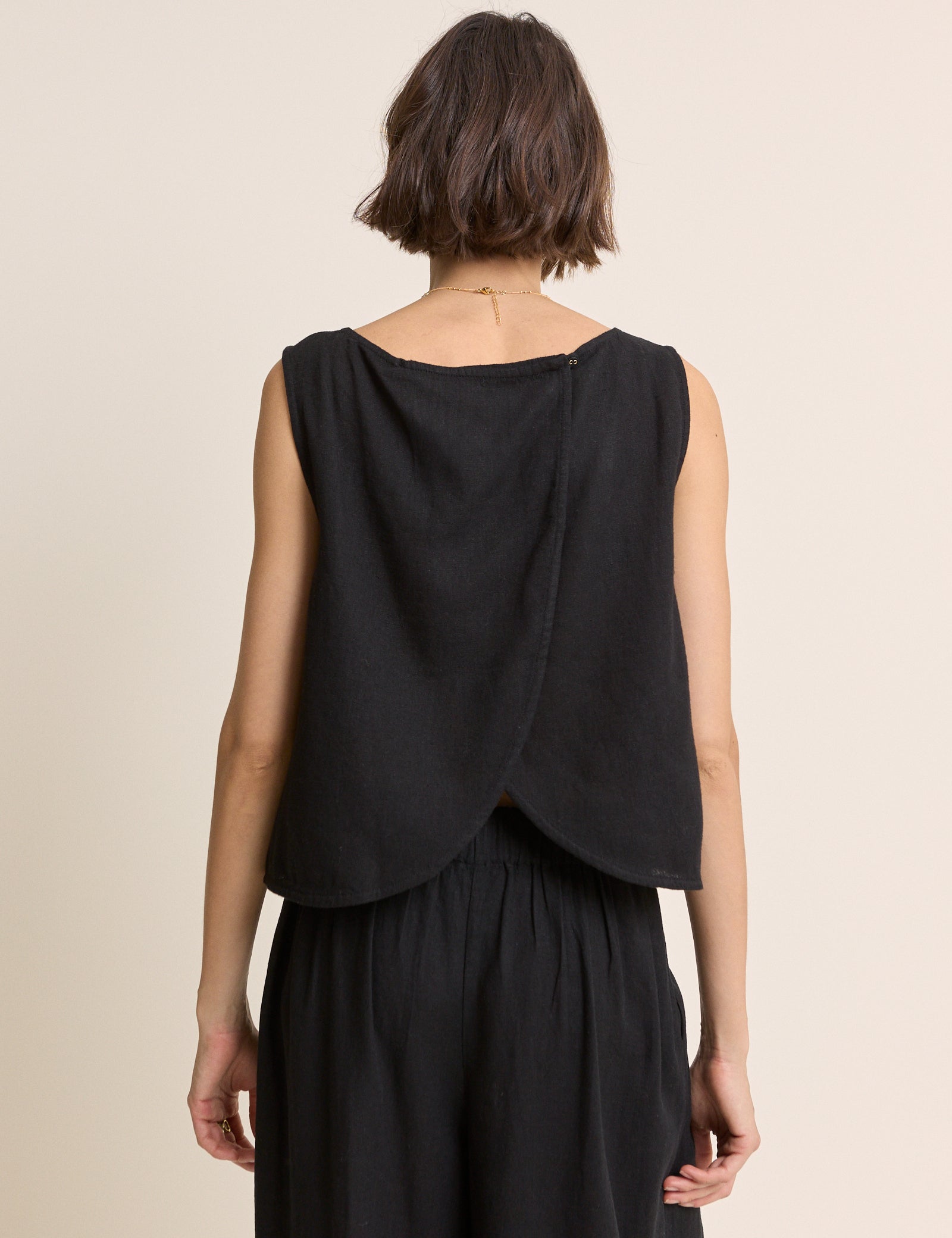 Black Wrap Detail Linen-Blend Tank Top